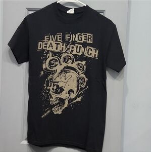 NWOT 5FDP Five Finger Death Punch Mohawk Skull Knuckles Tee